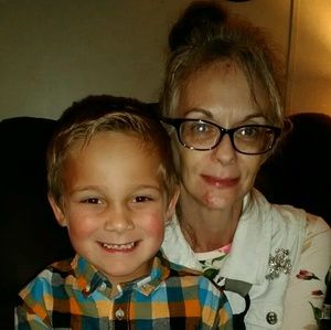 Meet your Posher, Vivian